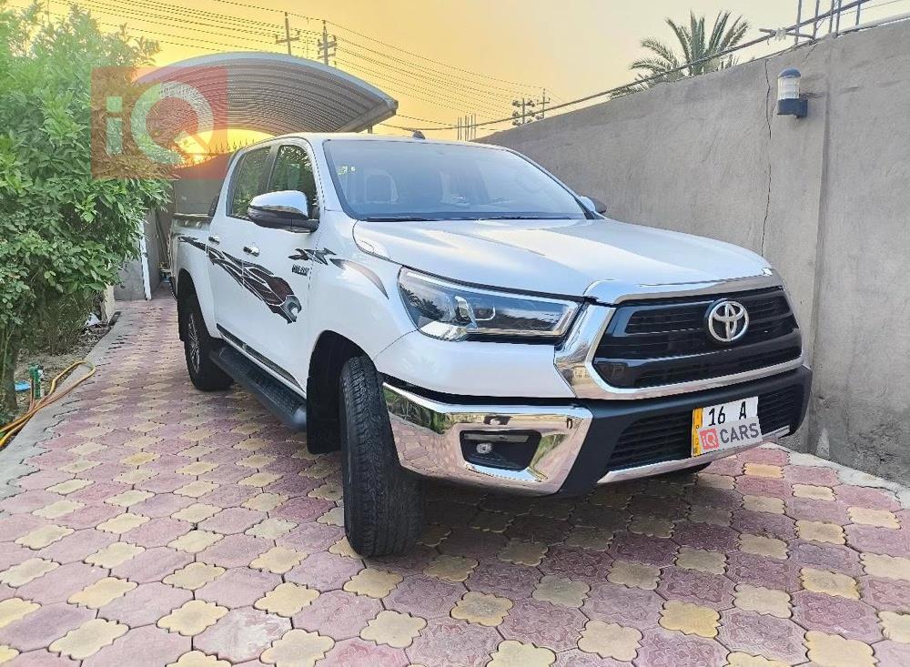 تويوتا هايلوكس